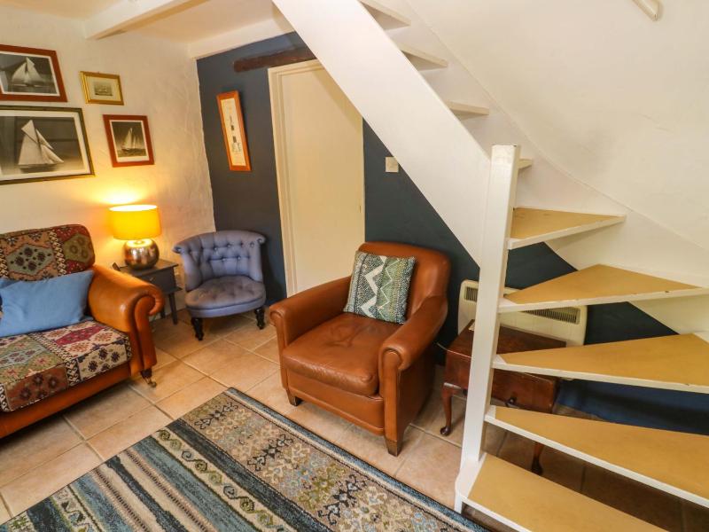 May Cottage - image 15