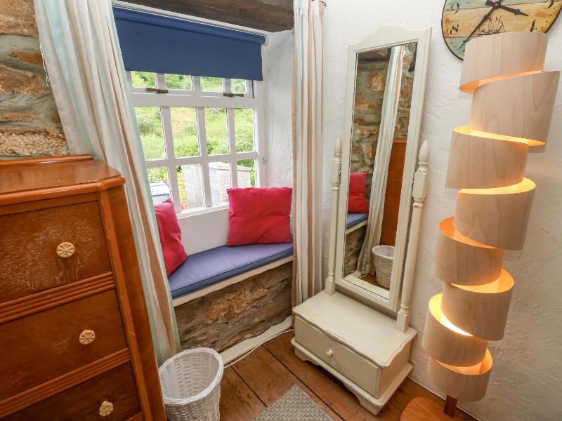 May Cottage - image 16