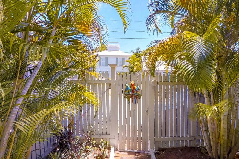 KW65FLR Secret Garden - image 8