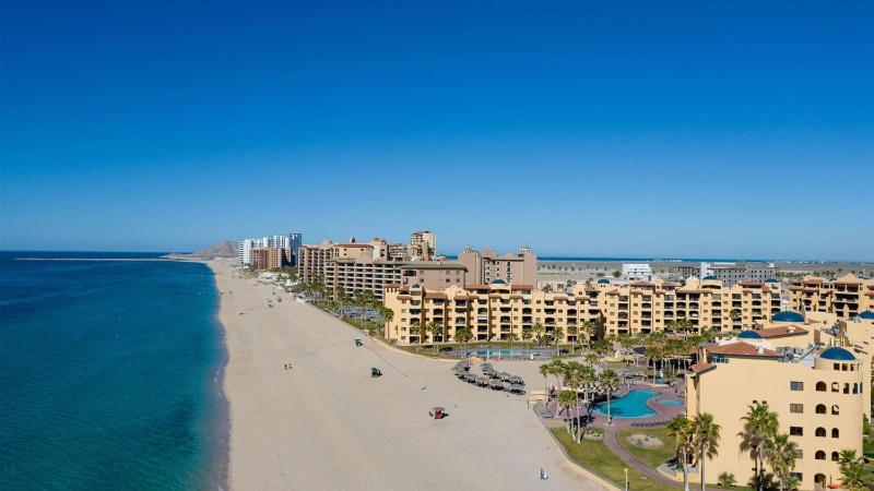 Stunning 3-Bedroom Luxury Condo Princesa E-505 - image 29