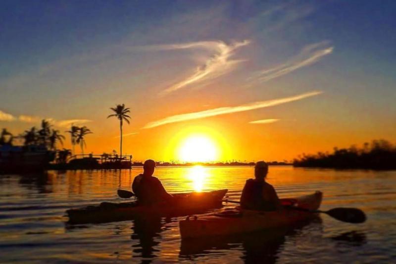 Waterfront Cape Coral Pool Villa I Gulf Access I Kayaks - image 11