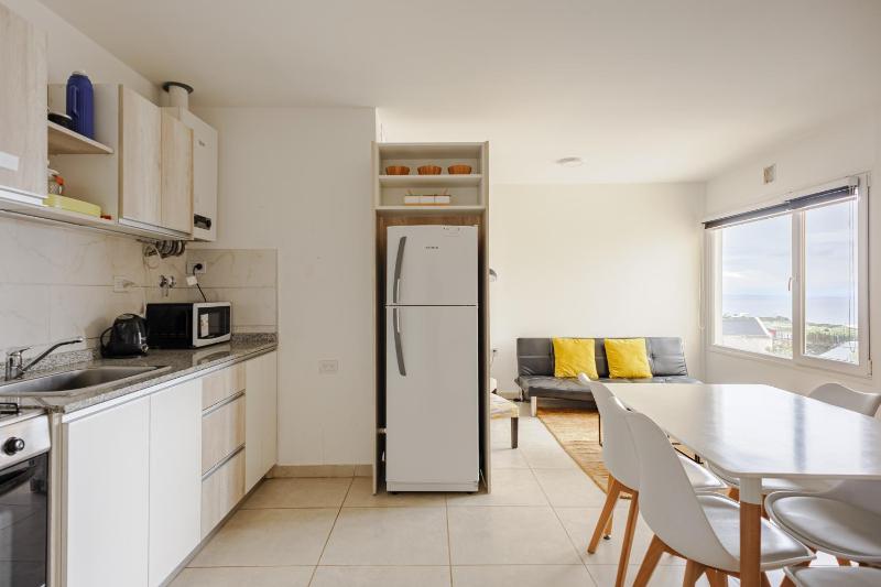 Kóor Stays - Sea View - image 11