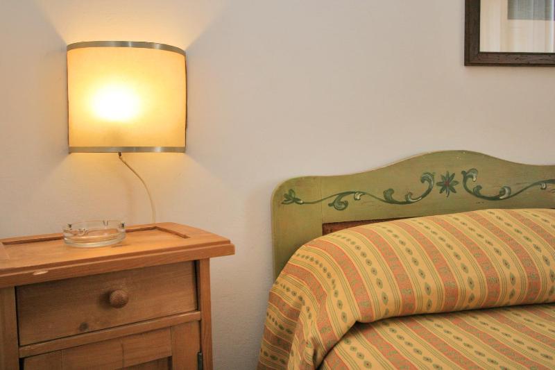 Economy Double Room image 3