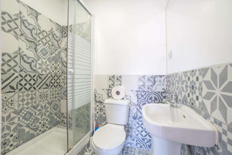 Double or Twin Room with Bathroom image 3