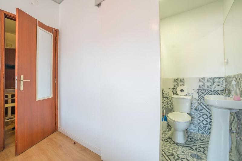 Double or Twin Room with Bathroom image 2