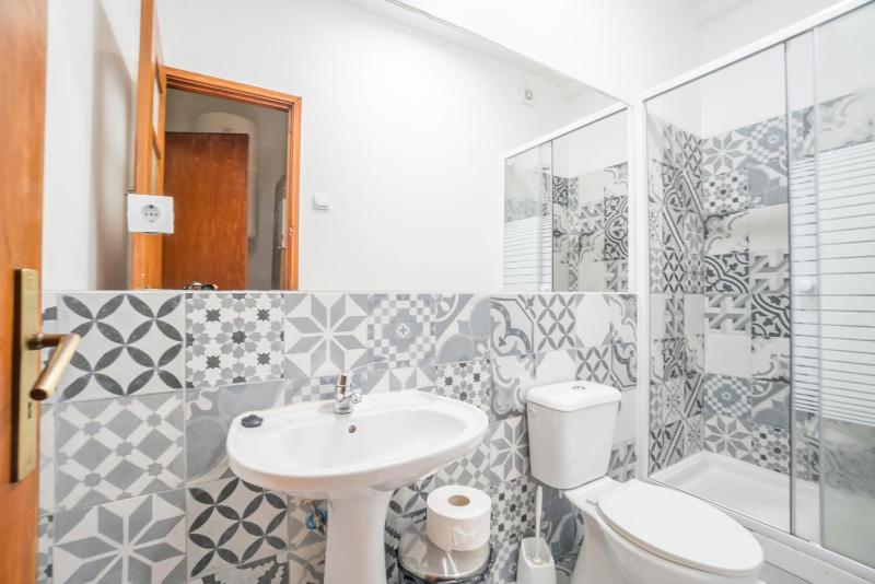 Superior Double or Twin Room with External Bathroom image 4