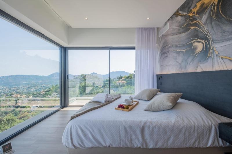 Architect-Designed House Heated Pool and Sea View - image 38