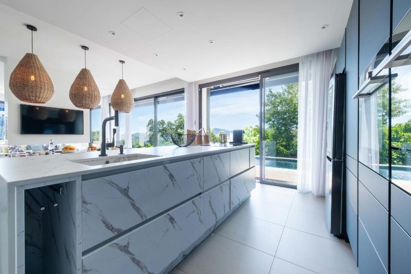 Architect-Designed House Heated Pool and Sea View - image 46
