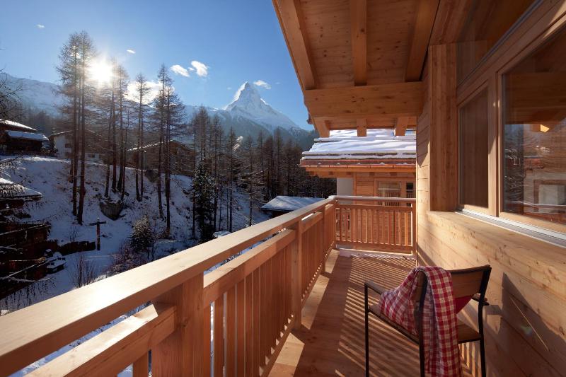 Superior Chalet image 2