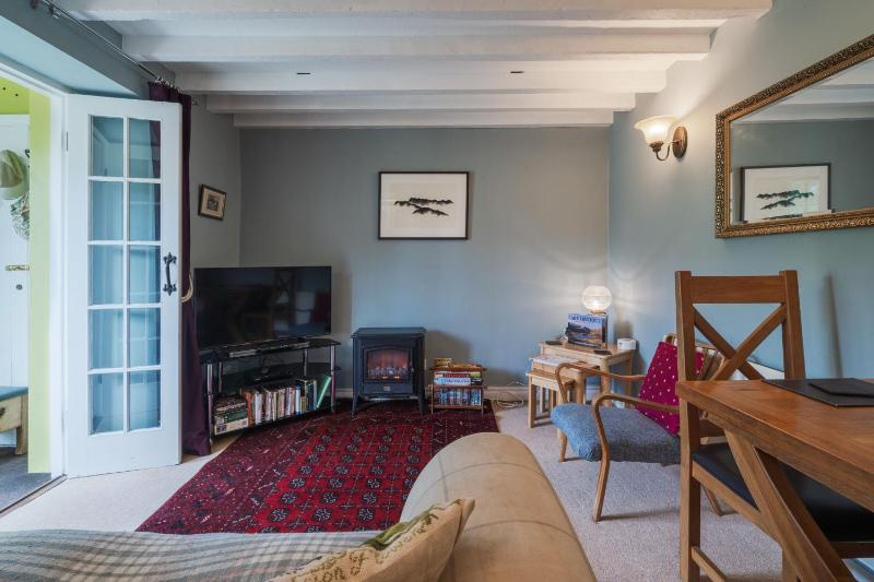Clover Cottage - Ambleside Town Centre with Parking - image 9