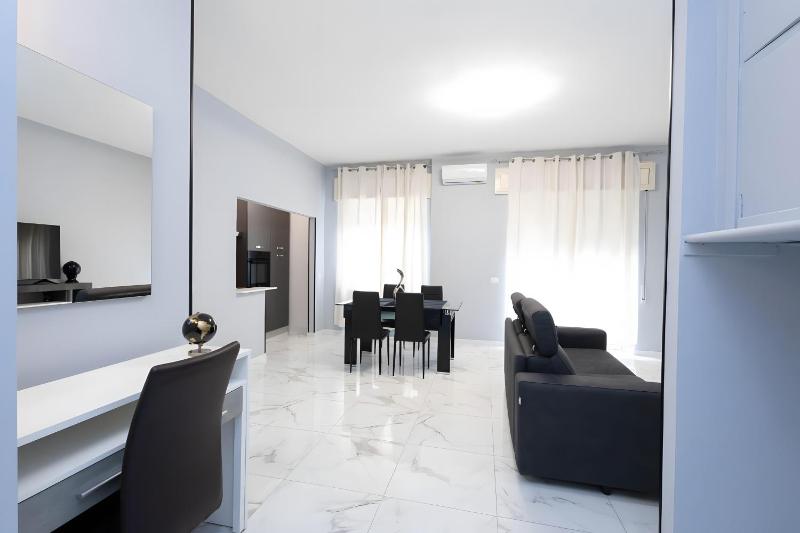 Cf Luxury House - image 11