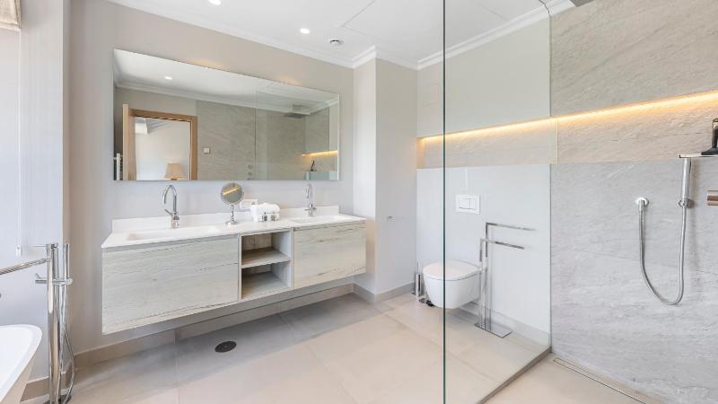 VACATION MARBELLA I Villa White Orchid Palatial Villa Private Heated Pool Prime Golf Valley Location Minutes from Puerto Banus Luxury Interiors Outdoor Fire Pit Lounge - image 44