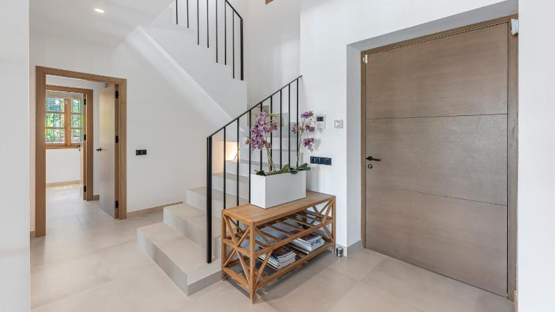 VACATION MARBELLA I Villa White Orchid Palatial Villa Private Heated Pool Prime Golf Valley Location Minutes from Puerto Banus Luxury Interiors Outdoor Fire Pit Lounge - image 8