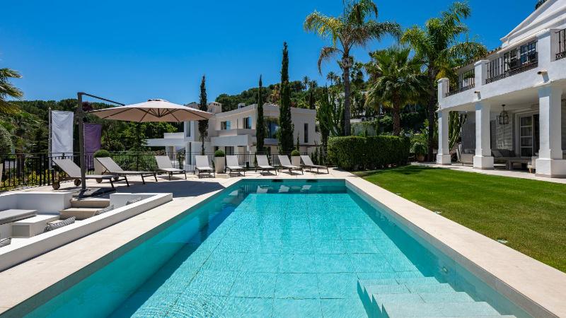 VACATION MARBELLA I Villa White Orchid Palatial Villa Private Heated Pool Prime Golf Valley Location Minutes from Puerto Banus Luxury Interiors Outdoor Fire Pit Lounge - image 25