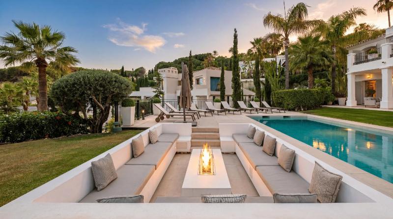 VACATION MARBELLA I Villa White Orchid Palatial Villa Private Heated Pool Prime Golf Valley Location Minutes from Puerto Banus Luxury Interiors Outdoor Fire Pit Lounge - image 31
