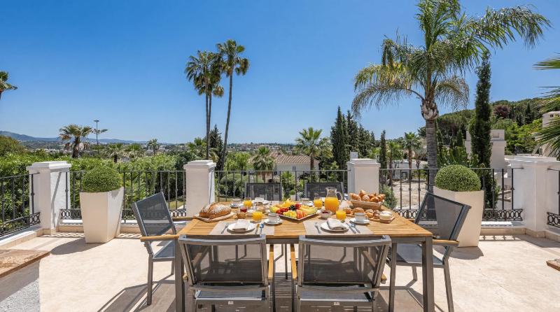 VACATION MARBELLA I Villa White Orchid Palatial Villa Private Heated Pool Prime Golf Valley Location Minutes from Puerto Banus Luxury Interiors Outdoor Fire Pit Lounge - image 42