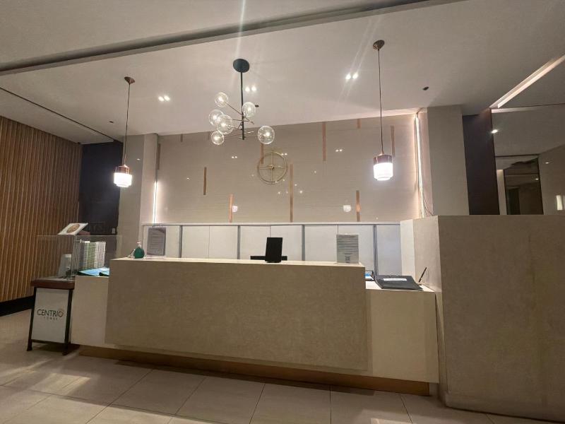Corner 1 Bedroom  Unit at Centrio Tower - image 19