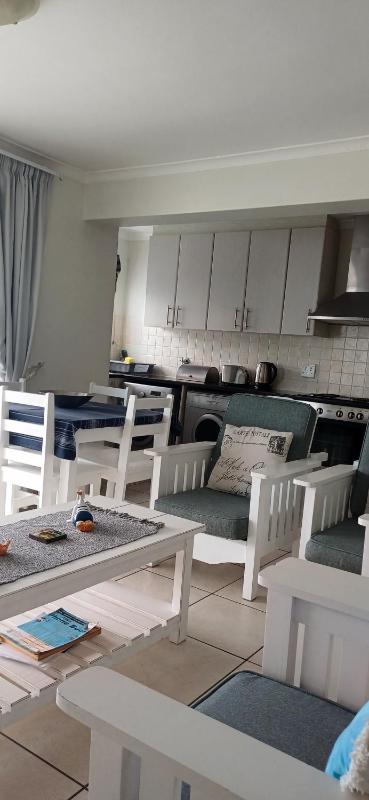 Point Village Accommodation - Alista - image 11