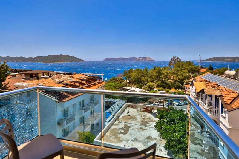 yazz inn - image 9