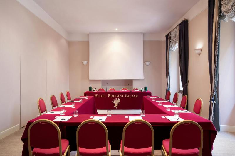 Sina Brufani Hotel - image 2