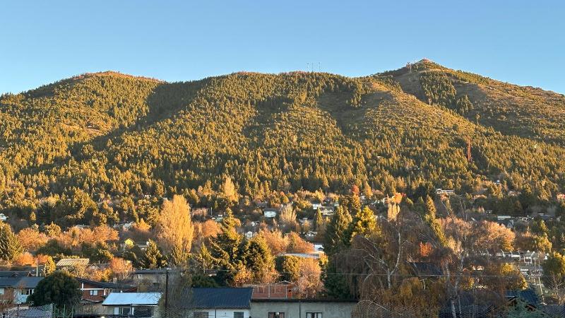 1BR home for 4 guests with heated pool mountain view and dishwasher - image 9