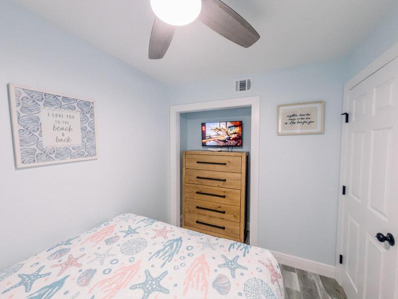 Blue Pearl Beachfront Condo at Casa de Mar - image 6