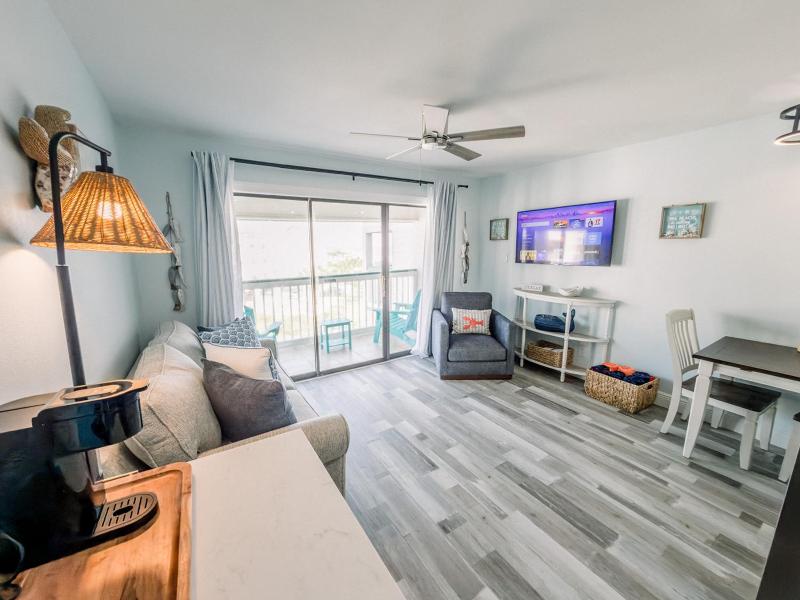 Blue Pearl Beachfront Condo at Casa de Mar - image 16