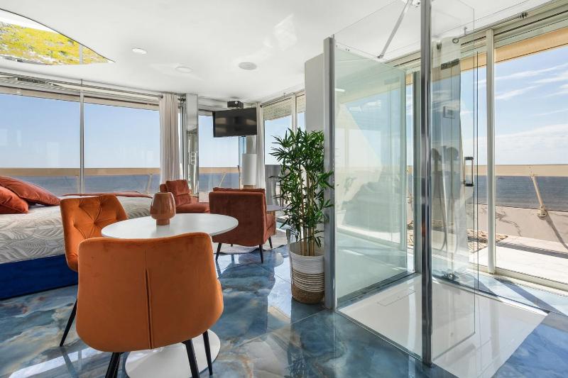 Elixir Heliopolis Seafront Apartment with Large Panoramic Terrace - image 14