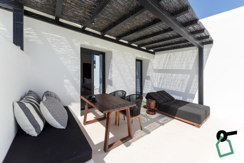 Hotiday Suites Mykonos - image 5