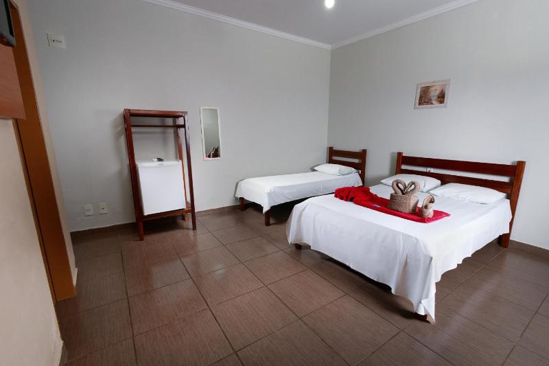 Hotel Portela II - Av Principal e a 500m do Thermas dos Laranjais - image 28