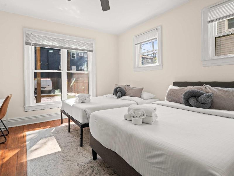 Premium 6BR Bourbon Trail home for large groups - image 14