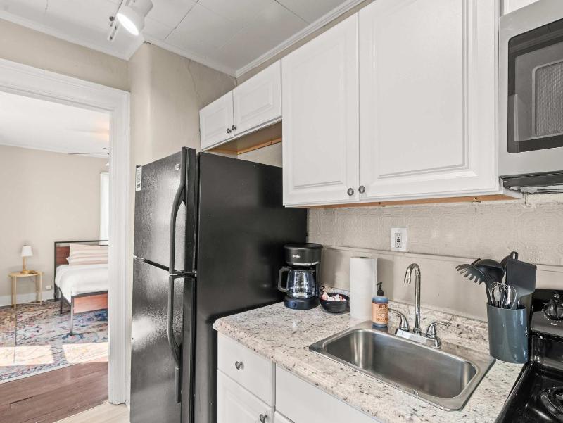 Premium 6BR Bourbon Trail home for large groups - image 10