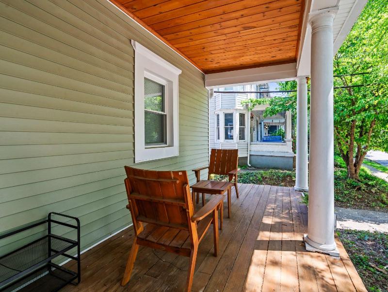 Premium 6BR Bourbon Trail home for large groups - image 45