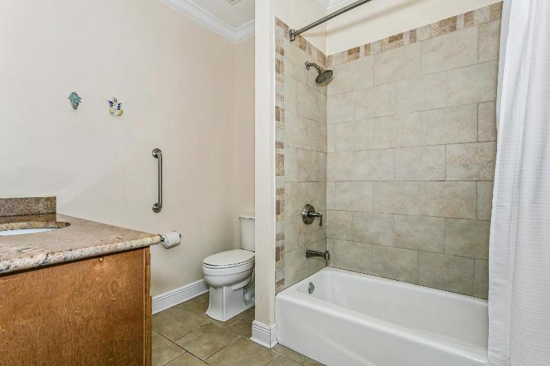 415 Fort Pickens Rd - image 31