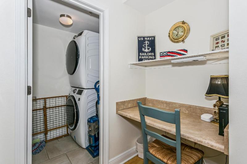 415 Fort Pickens Rd - image 26