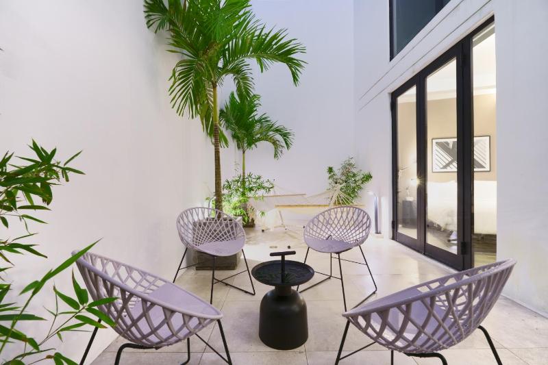 Lesplanade By Wynwood House - image 1