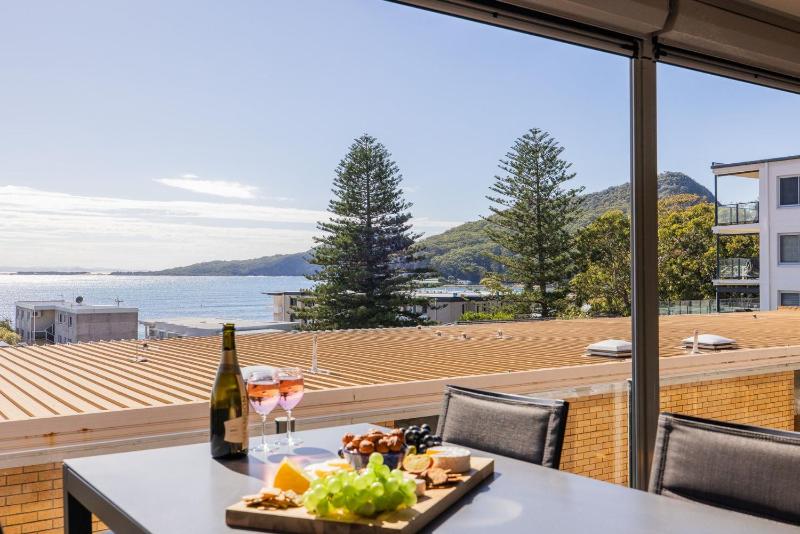 The Crest 6 6-8 Tomaree Rd - Bay Views Coastal Escape 100 metres to Shoal Bay Beach - image 28