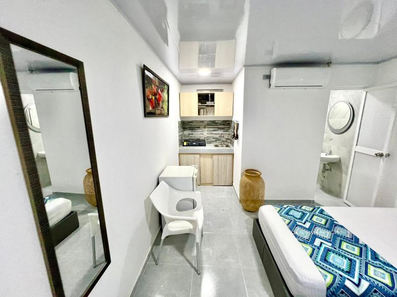 Limsor Town Apartaestudios - image 2