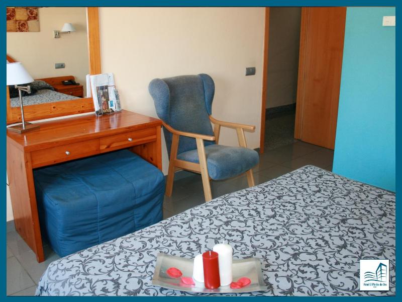 King Double Room image 3