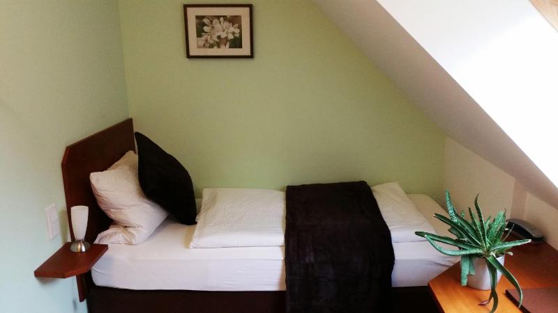 Single Room with Private Bathroom image 2