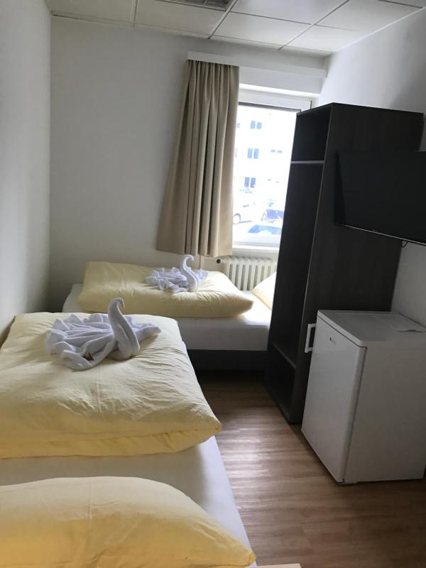 Double Room with Private Bathroom image 2
