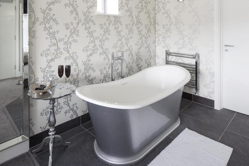 Luxury Double Room with Sea View image 2