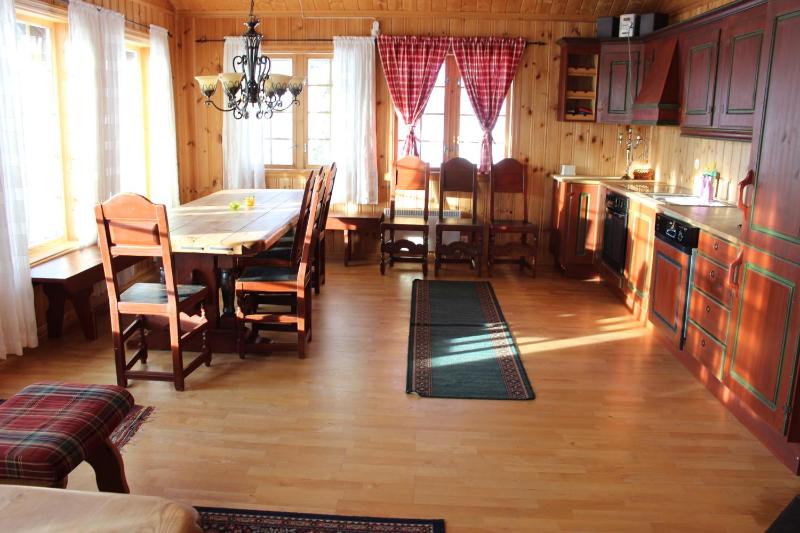 Family Bungalow image 3