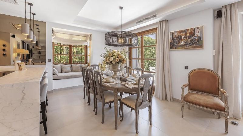 VACATION MARBELLA I Villa White Orchid Palatial Villa Private Heated Pool Prime Golf Valley Location Minutes from Puerto Banus Luxury Interiors Outdoor Fire Pit Lounge - image 41
