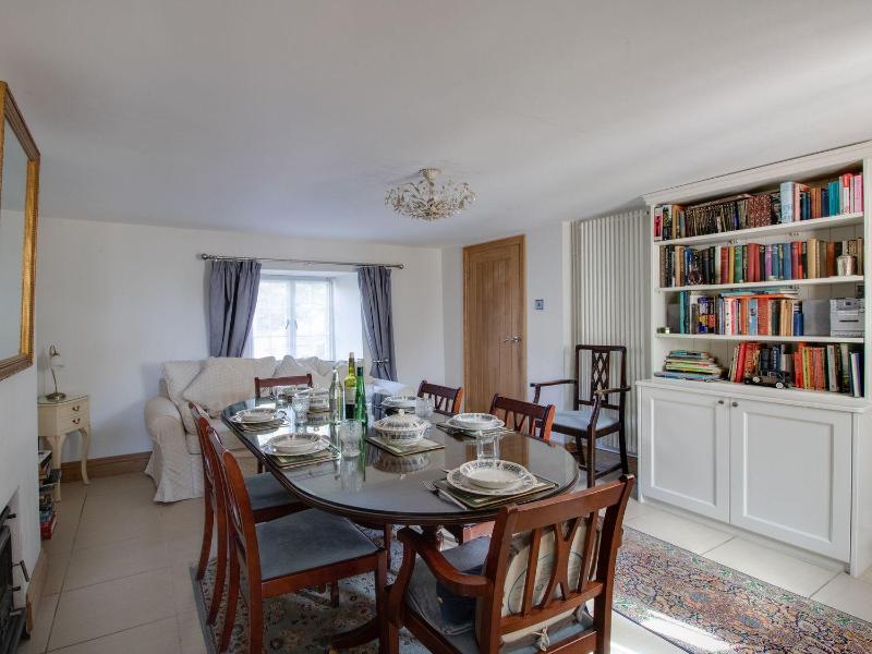 Honeypot Cottage - image 20