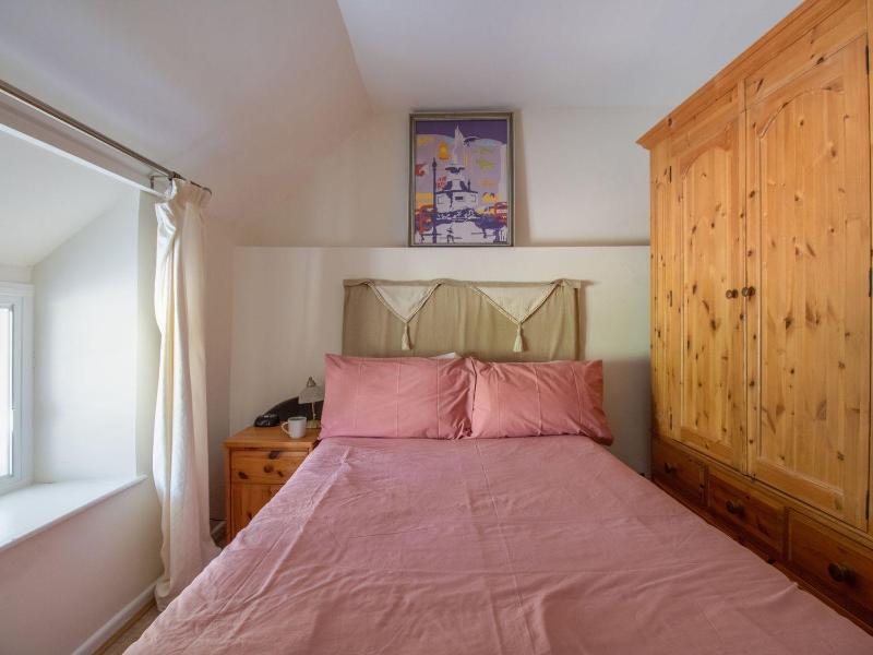 Honeypot Cottage - image 13
