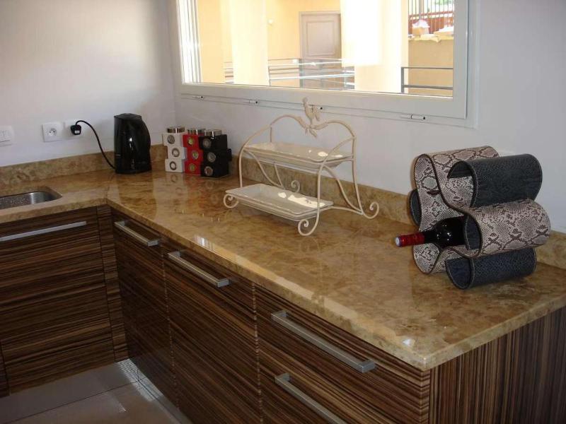 Apartment - Sleeps 4 - Parking - Pool - Sea Views - image 11