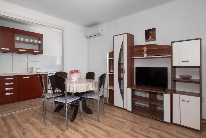 Apartments Katica - image 15