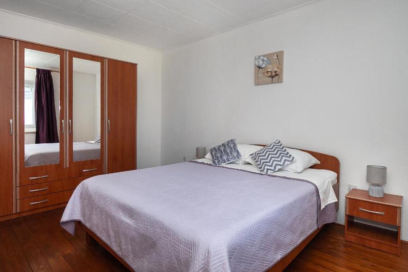 Apartments Katica - image 23