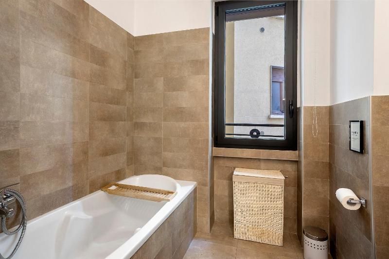 Apartment In Milan Close To Mm2 - image 2